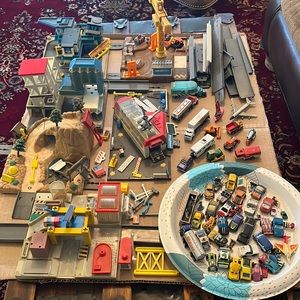 Lewis Galoob 50 Micro Machines and 6 PlayStations